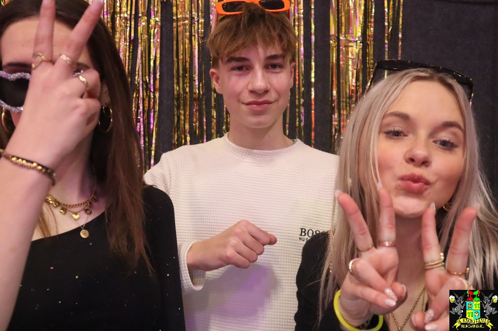 ../Images/Jeugd Opwarmbal Photobooth 202.jpg